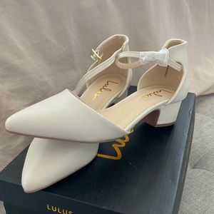 Brand new Lulus “Lucinda” Off White heels.